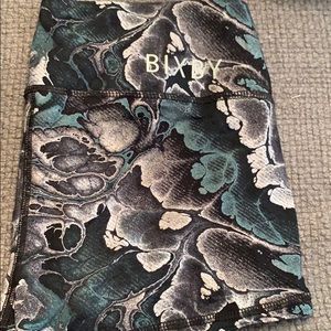 Bixby “Obsidian” size M